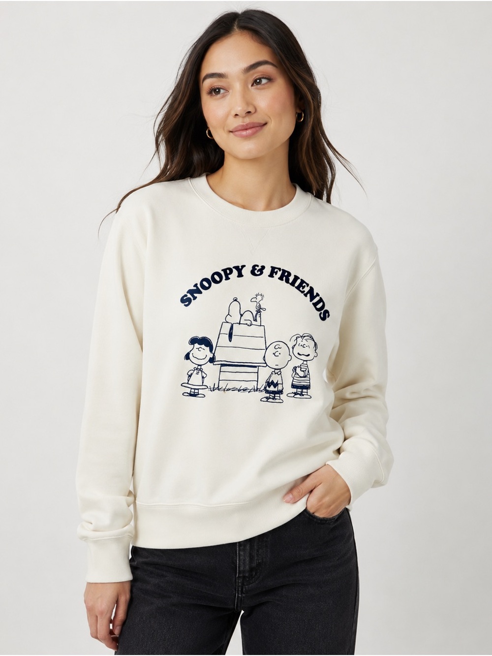UNIQLO UT x PEANUTS Snoopy & Friends Graphic Sweatshirt | Size M